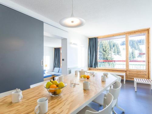 Appartement rénové 3 pièces cabine · Ski aux pieds · Balcon - FR-1-346-331