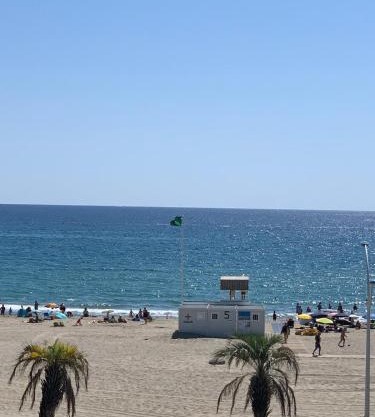 Appt cozy terrasse front de mer clim parking wifi