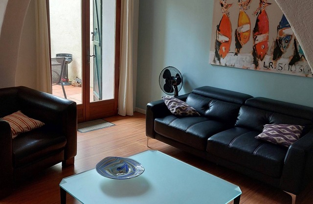 appt3 Between sea and mountains, beautiful apartment, swimming pool, botanical garden.
