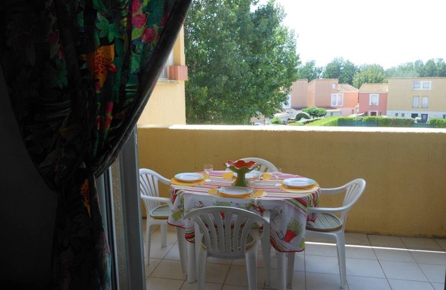 APT 2 ROOMS MEZ 40m2 + TERRACE 7m2 REF 4009