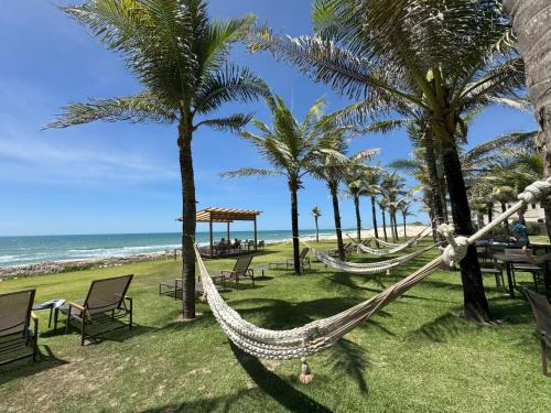 Apto nascente completo no Riviera Beach Place l 3 suítes