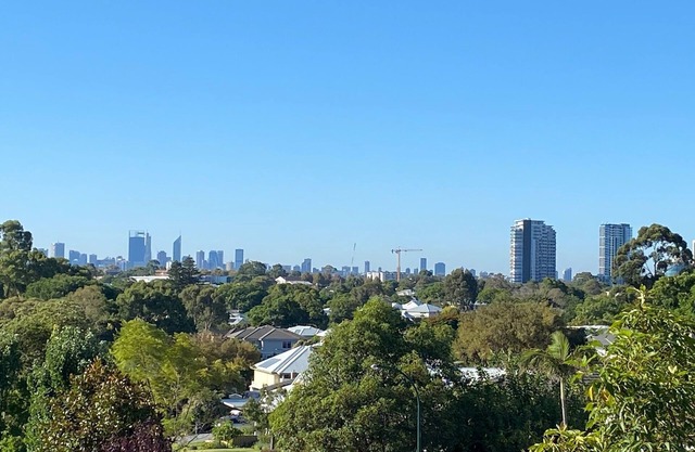 Ardross City Views Apartment