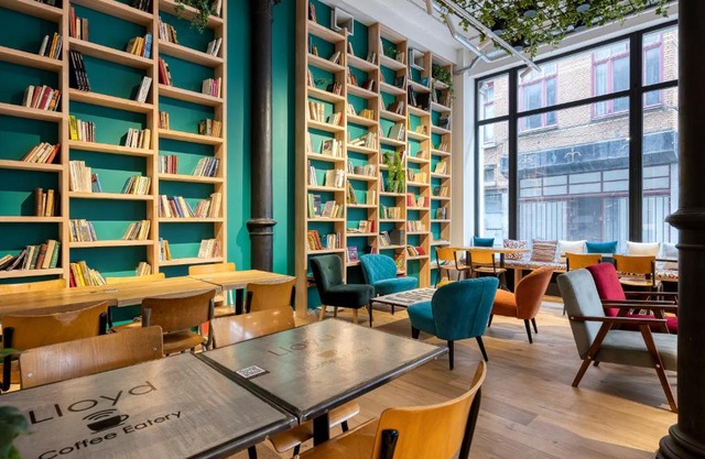 Aris Grand Place Hotel