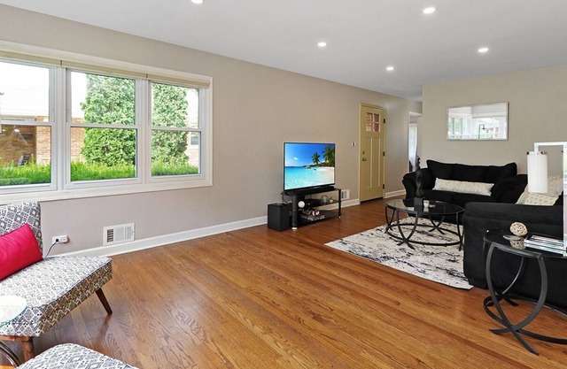 Arlington Heights FHS Rental