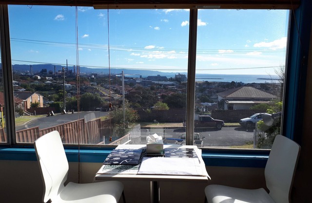 Art Deco unit with great views