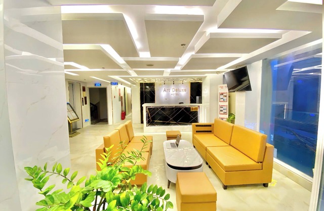 Art Deluxe Hotel