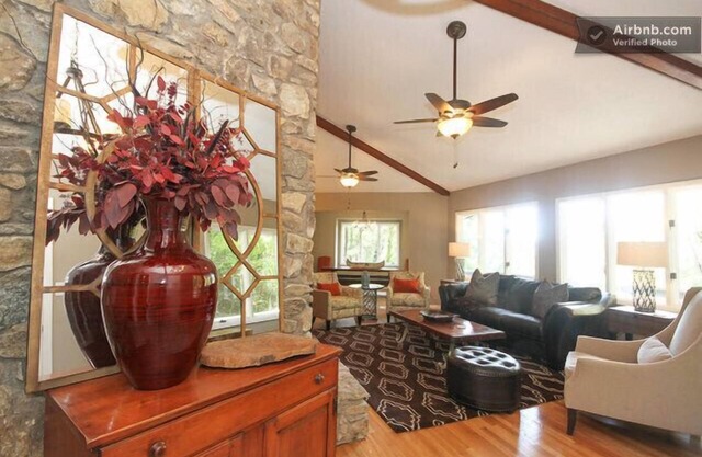 Asheville Treehouse, Luxurious/15 Min. To Downtown Asheville