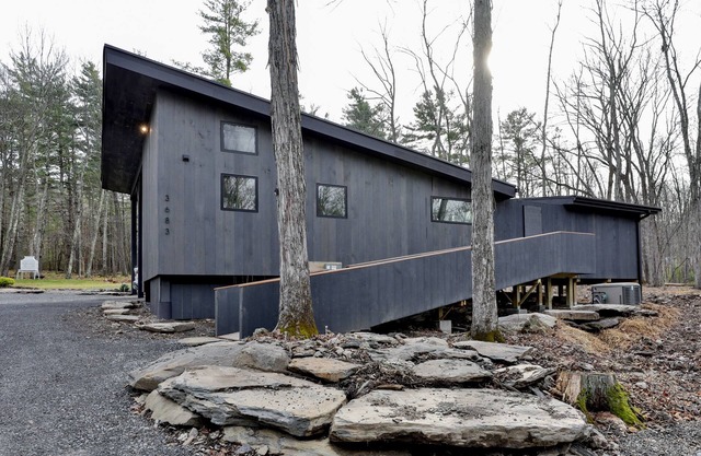 Ashokan ArtHaus, Private Hot Tub, Wags Welcome!