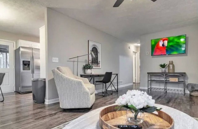 ATH - Sleeps 6 - 3 Beds - Pet friendly - Dustin