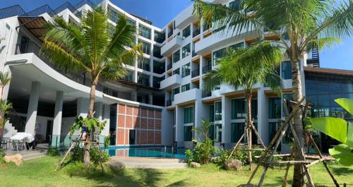 Atom Phuket Hotel -SHA Plus