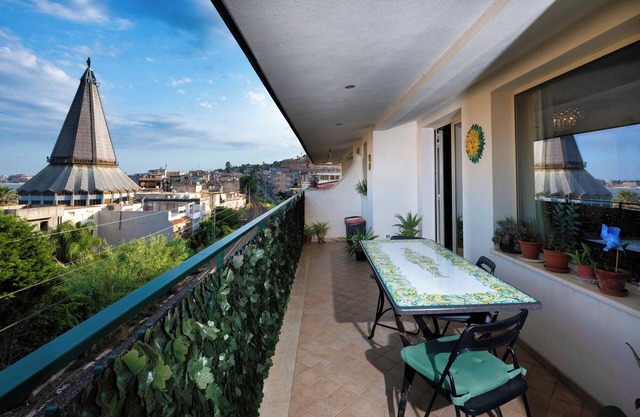 Atticus Apt. 100 meters from the sea overlooking the bay of Naxos.