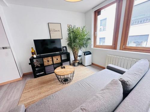 Atuaire Home En la Plaza Mayor de Burgos Parking Incluido