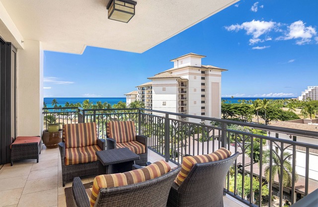 August Book Ahead & Save! KoOlina Beach End Unit with Amazing Lanai Ocean Views