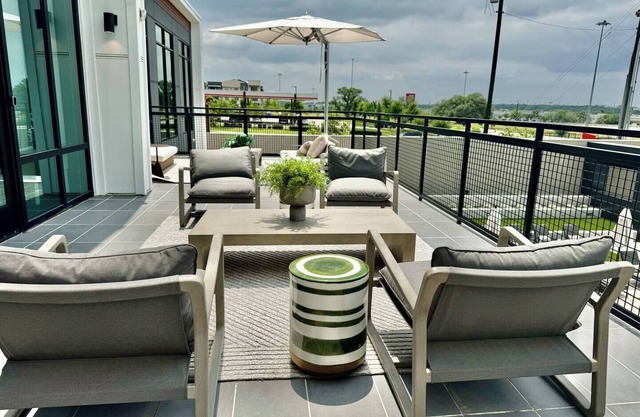 Austin Getaway 1BR | Free Pool, Game Room & More