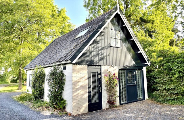 Authentic, attractive house. Nearby Amsterdam, Enkhuizen, Volendam 4 pax