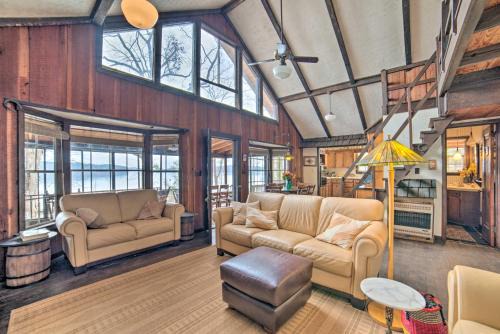 Authentic Retreat with Private Dock on Coosa River!