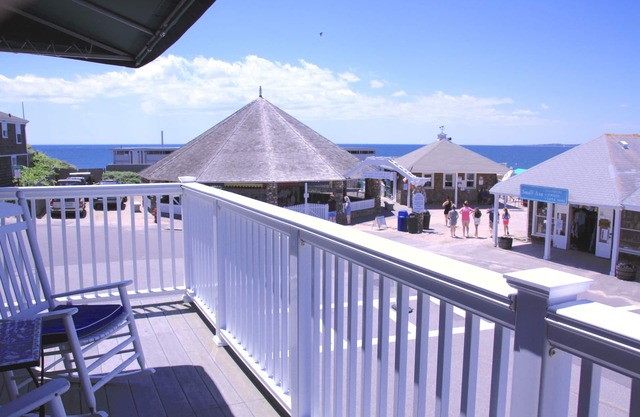 Available for Fall Winter and Spring monthly rental, incredible Ocean View. .
