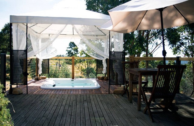 Avalon private spa villa - idyllic couples getaway
