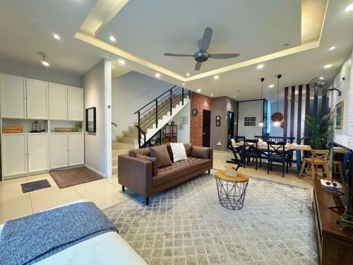 Avenue Bangi Fully Air-Con Homestay
