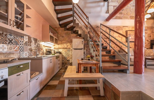 Avocado villa Fivos - Traditional Cretan destination