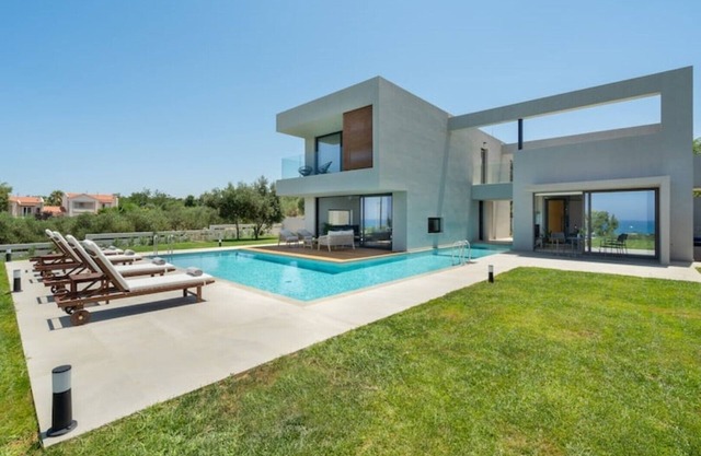 Avra Villa, Pirgos-Villas, Heated Pool, Wonderful Sea View