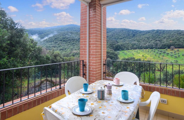 Awesome apartment in Scarlino with WiFi