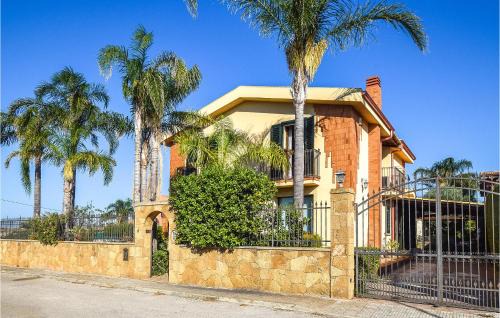 Awesome Home In Brucoli