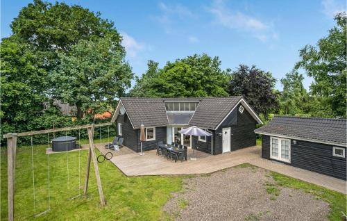 Awesome Home In Fårvang With Sauna