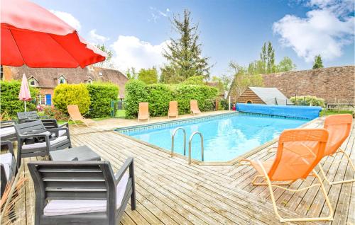 Awesome Home In St Pierre En Auge