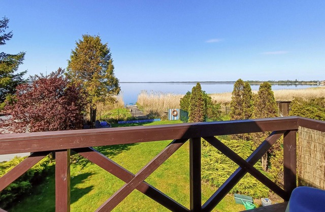 Awesome home in Nowe Warpno with WiFi