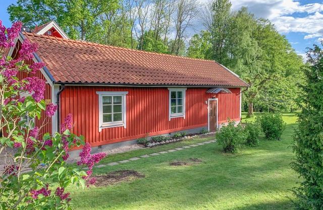 Awesome home in Vrena with WiFi