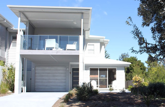 Ayada villa at Culburra Beach - Pet friendly and 1 min to Beach!