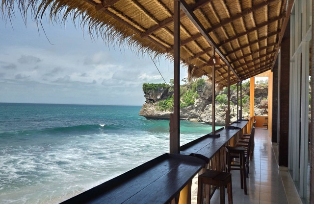 Balangan Paradise Hostel and Restaurant