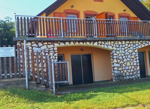 BALATONHEGYVIDÉKI APARTMAN