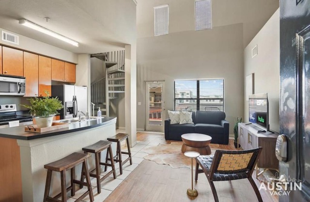 Balcony Views and Ideal West Campus Austin Location