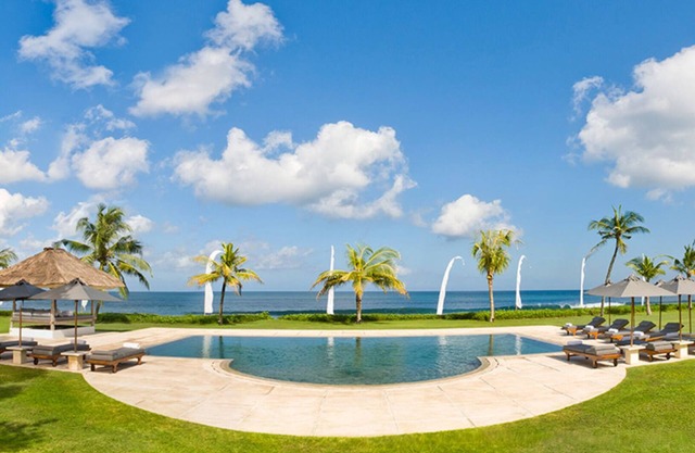 Bali Villa 1014 – 5-Star Beachfront Villa