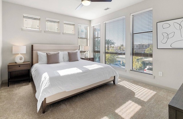 Barsala l 2BD with Pool, Fitness & Mini Golf at Castleton