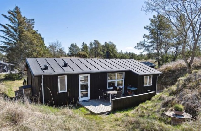 "Barthi" - 1.6km from the sea by Interhome