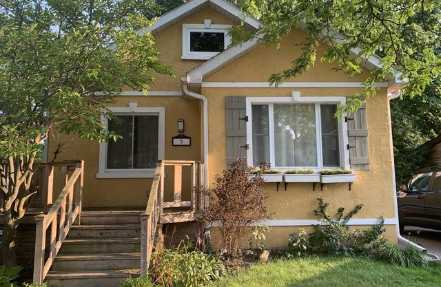 (Basement) Stylish and Cozy basement 1 bedroom unit