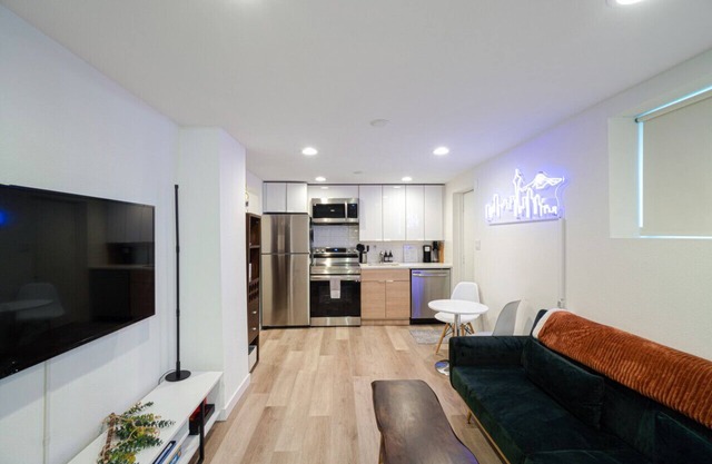 Basement Unit · The NEON Spot - Work station, KING bed