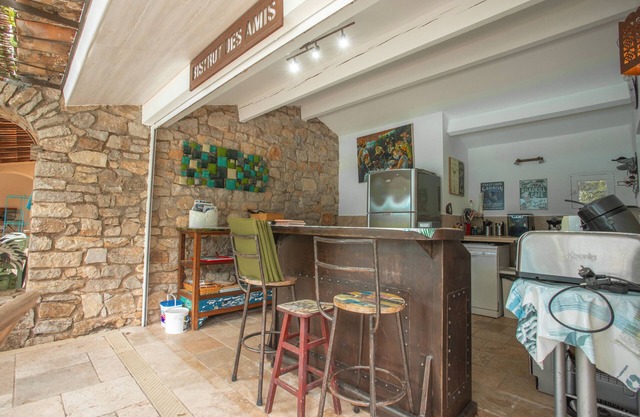 Bastidon plus annex Domaine L'Hélion with private pool, Wi-Fi and air conditioning