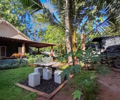 Batu's Safari lodge Udawalawe