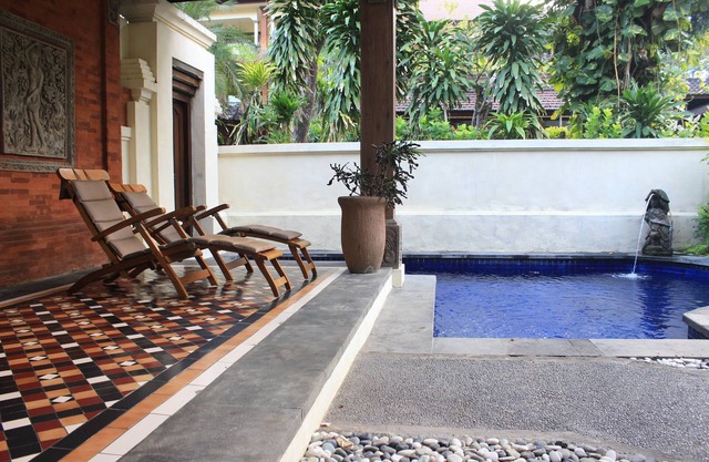 Bawa's One Bedrooms Villa Beach Front Sanur