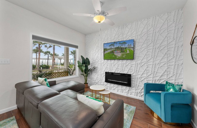 Bayfront Cottage - Pool - Hot Tub - Close to Beach