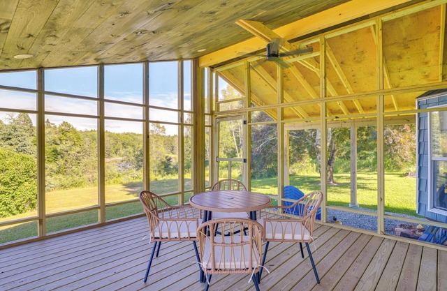Bayfront Steuben Home w/Screened Porch & Fire Pit