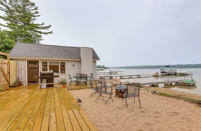 Beach Access & Dock: Little Traverse Lake Cottage!