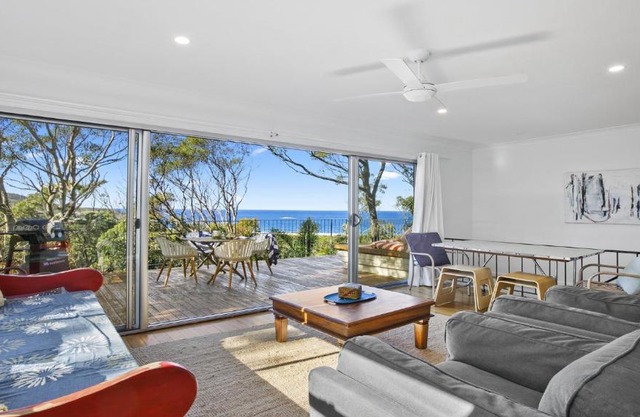 Beach Bay and Bush at Killcare