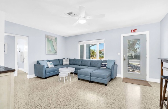 Beach Cottage Pool/Spa Golf Cart Pets OK