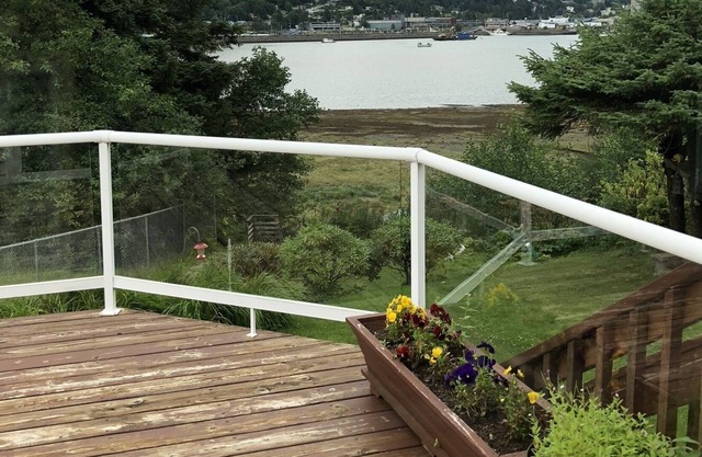 Beach Front and Main floor Accessible