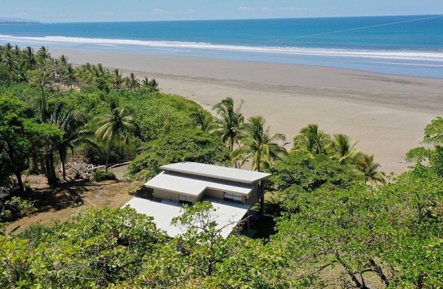 Beach Front Paradise!